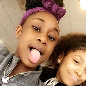 Meet your Posher, Vytoria